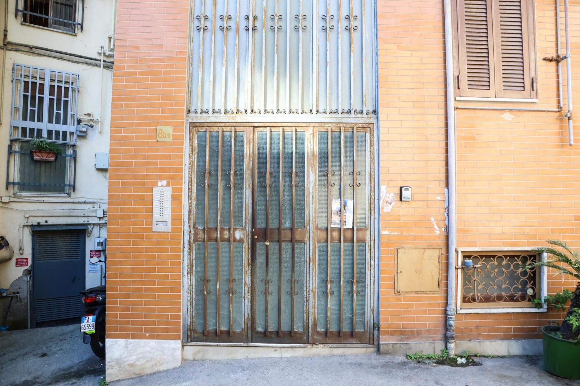 Grace'S Home In The City Center Наполи Екстериор снимка